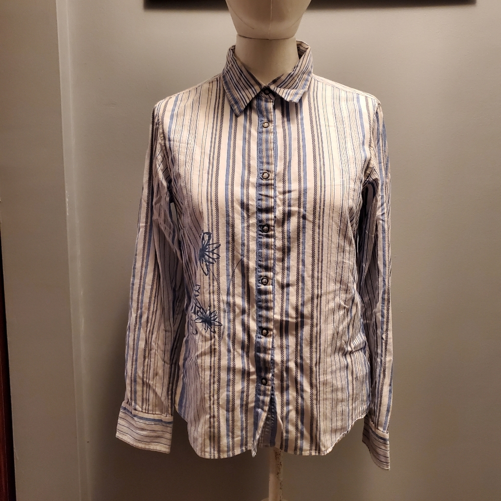 Ruff Hewn White and Blue Striped Flower Button Up Blouse Shirt